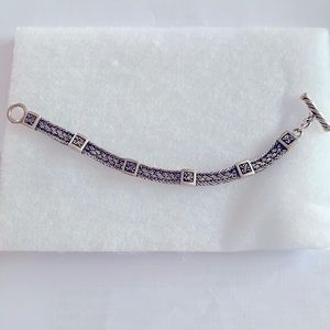 Lois Hill 925 SS Interwoven stations of finest workmanship. Excellent Condition